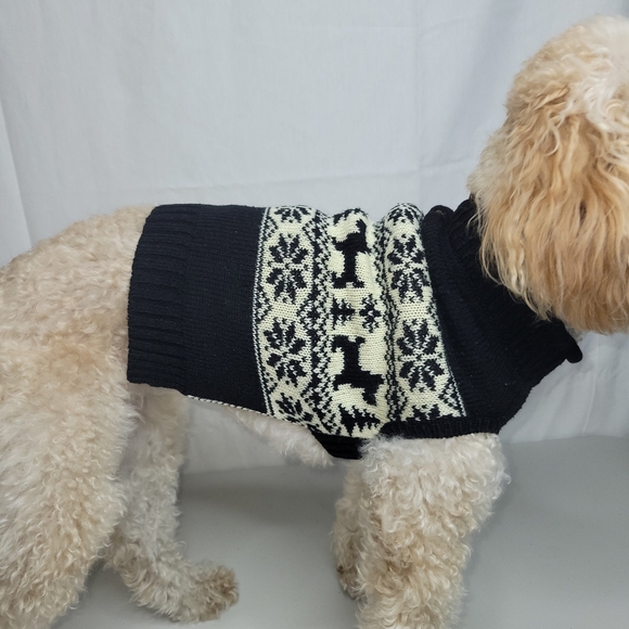 None Other - Elegant Black and Cream Dog Sweater